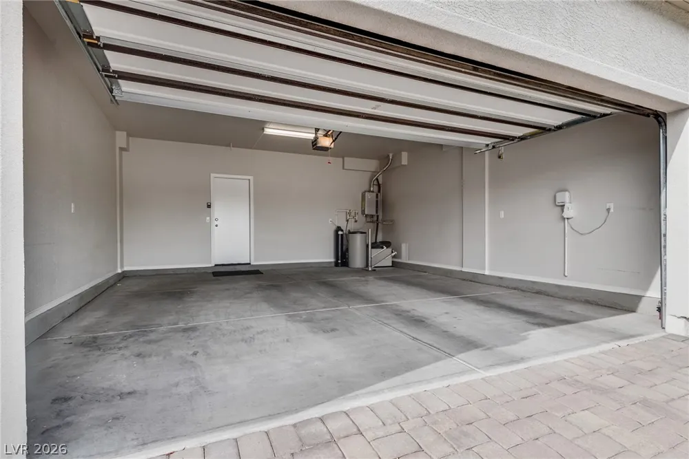 126 Pivot Avenue North Las Vegas, NV 89031