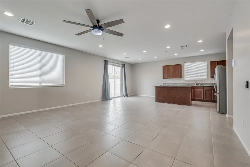 126 Pivot Avenue North Las Vegas, NV 89031