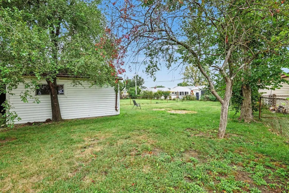18229 Rainbow Road Unknown, MI 48026