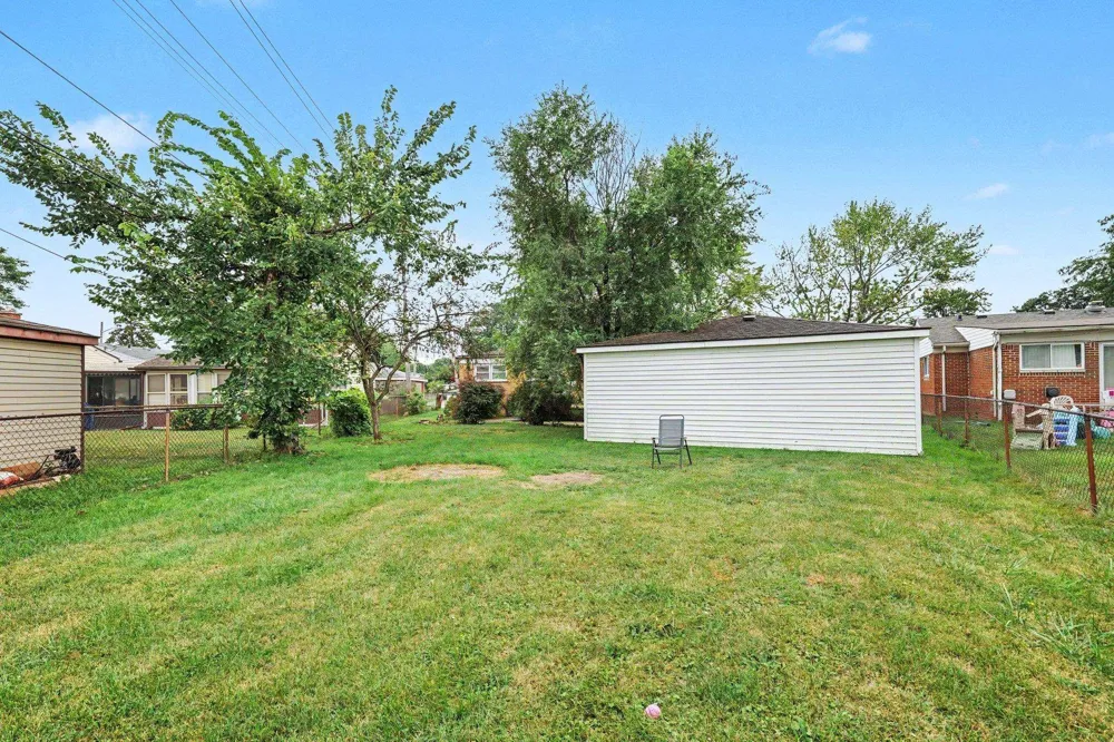 18229 Rainbow Road Unknown, MI 48026