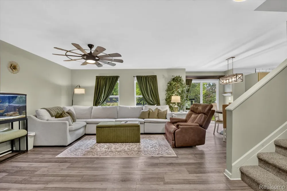 1863 Greton Drive Frenchtown Township, MI 48162