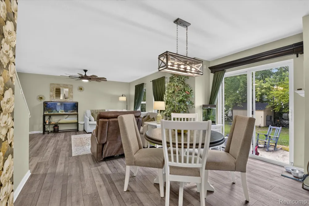 1863 Greton Drive Frenchtown Township, MI 48162