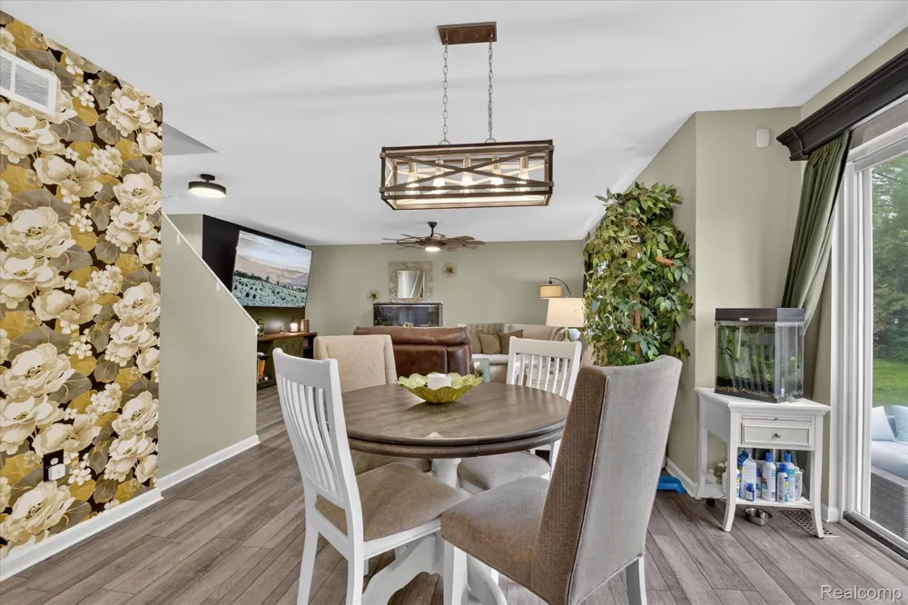 1863 Greton Drive Frenchtown Township, MI 48162
