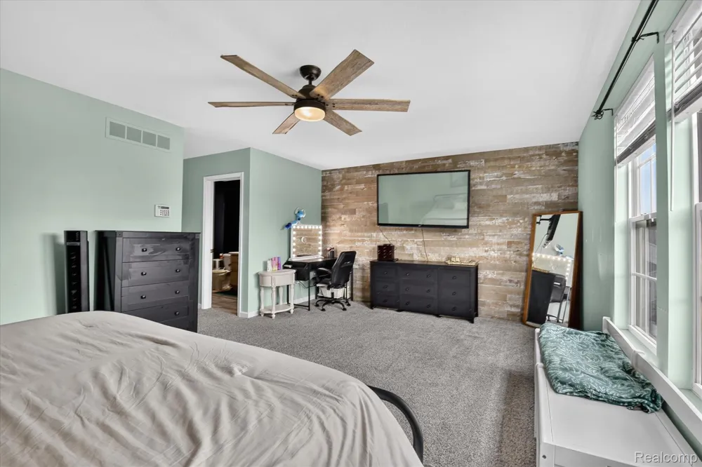 1863 Greton Drive Frenchtown Township, MI 48162