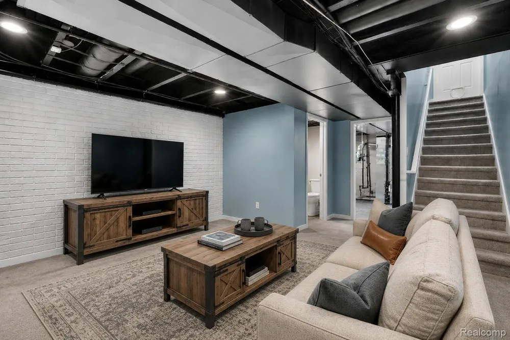 1863 Greton Drive Frenchtown Township, MI 48162