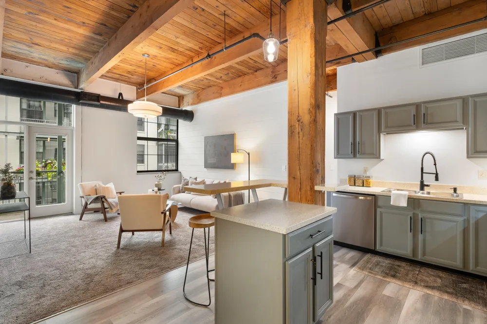 940 Monroe Avenue NW #221 Grand Rapids City, MI 49503