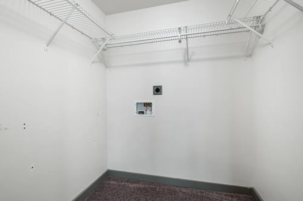 940 Monroe Avenue NW #221 Grand Rapids City, MI 49503