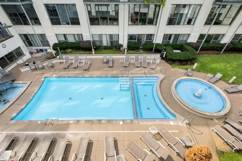 940 Monroe Avenue NW #221 Grand Rapids City, MI 49503