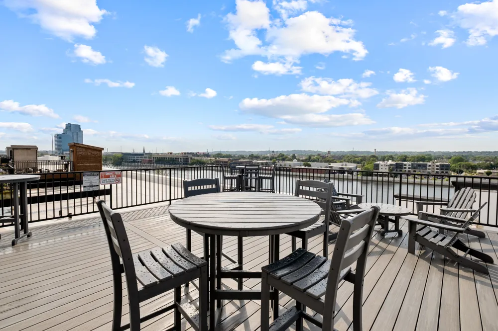 940 Monroe Avenue NW #221 Grand Rapids City, MI 49503