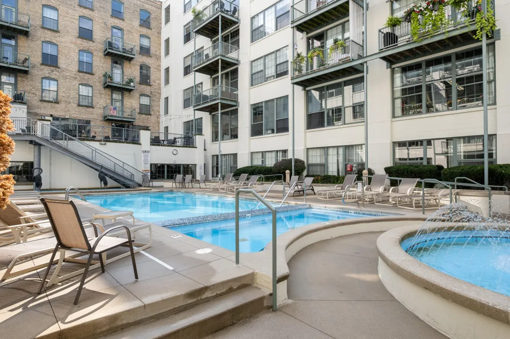 940 Monroe Avenue NW #221 Grand Rapids City, MI 49503