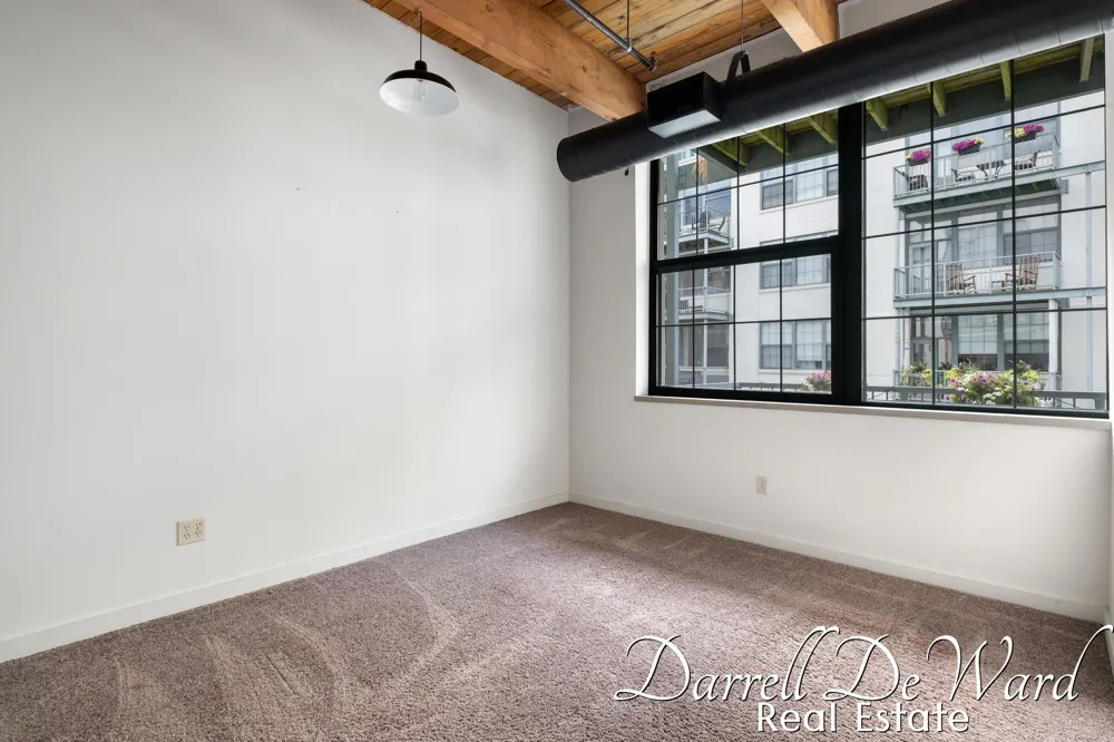 940 Monroe Avenue NW #221 Grand Rapids City, MI 49503