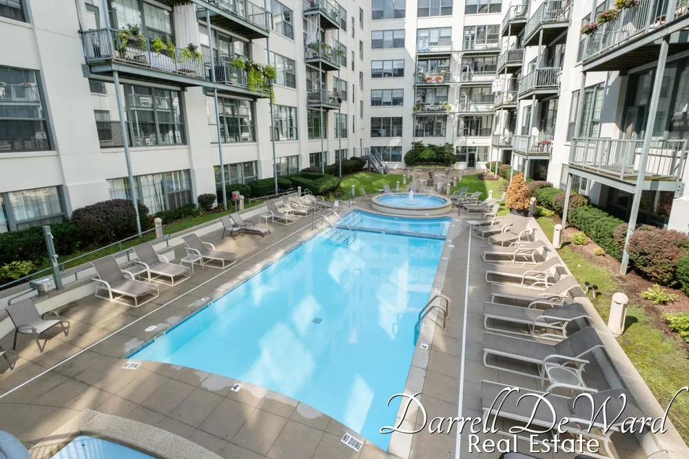 940 Monroe Avenue NW #221 Grand Rapids City, MI 49503