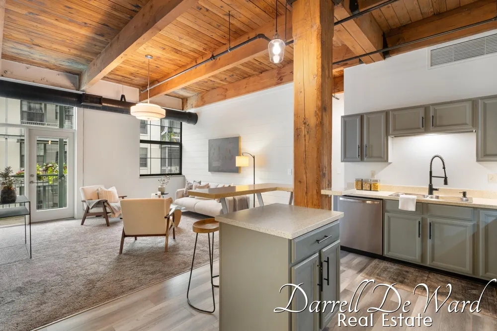 940 Monroe Avenue NW #221 Grand Rapids City, MI 49503