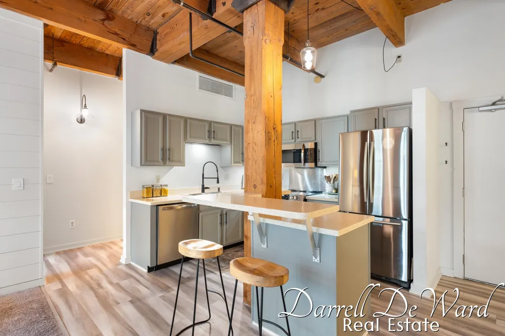 940 Monroe Avenue NW #221 Grand Rapids City, MI 49503
