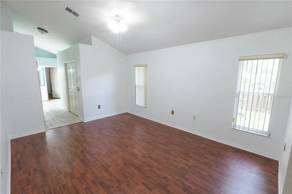 16505 LAKE HEATHER DRIVE Tampa, FL 33618