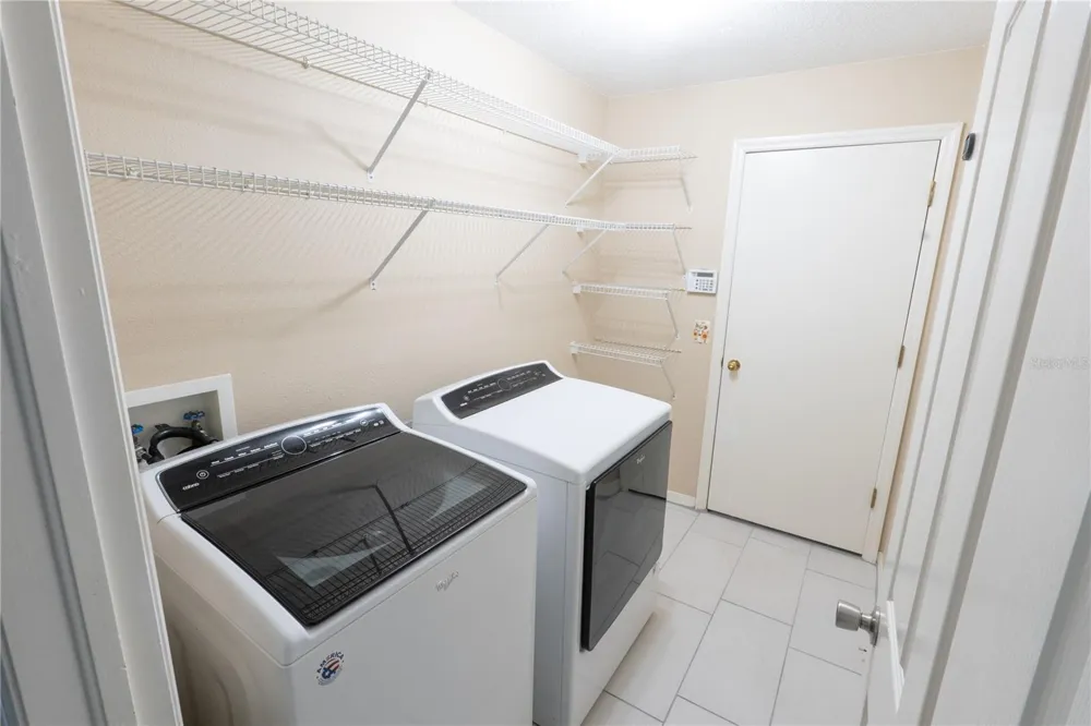 16505 LAKE HEATHER DRIVE Tampa, FL 33618