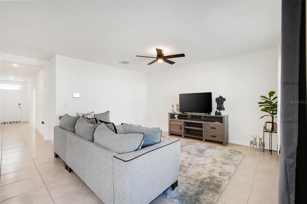 11400 AMBER RIDGE DRIVE Zellwood, FL 32798