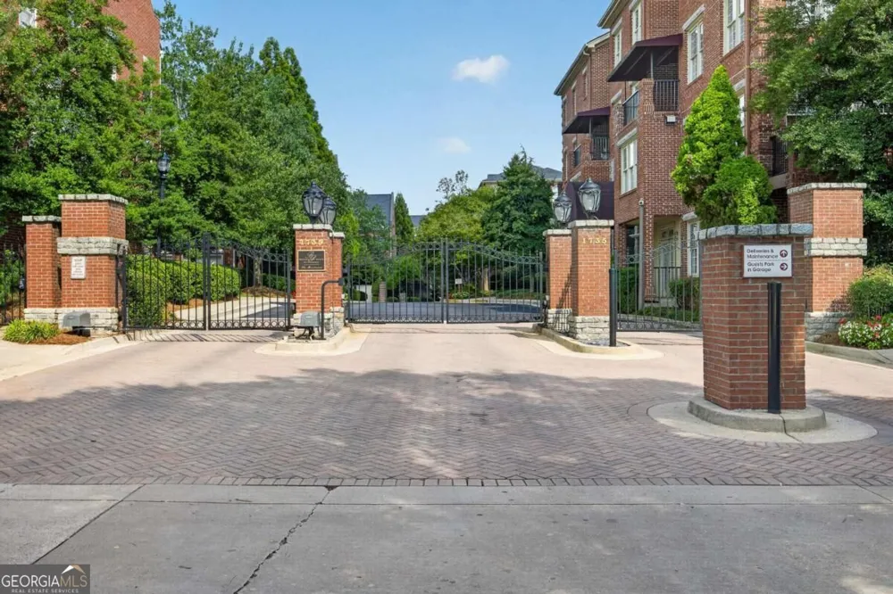 1735 Peachtree ST NE Atlanta, GA 30309