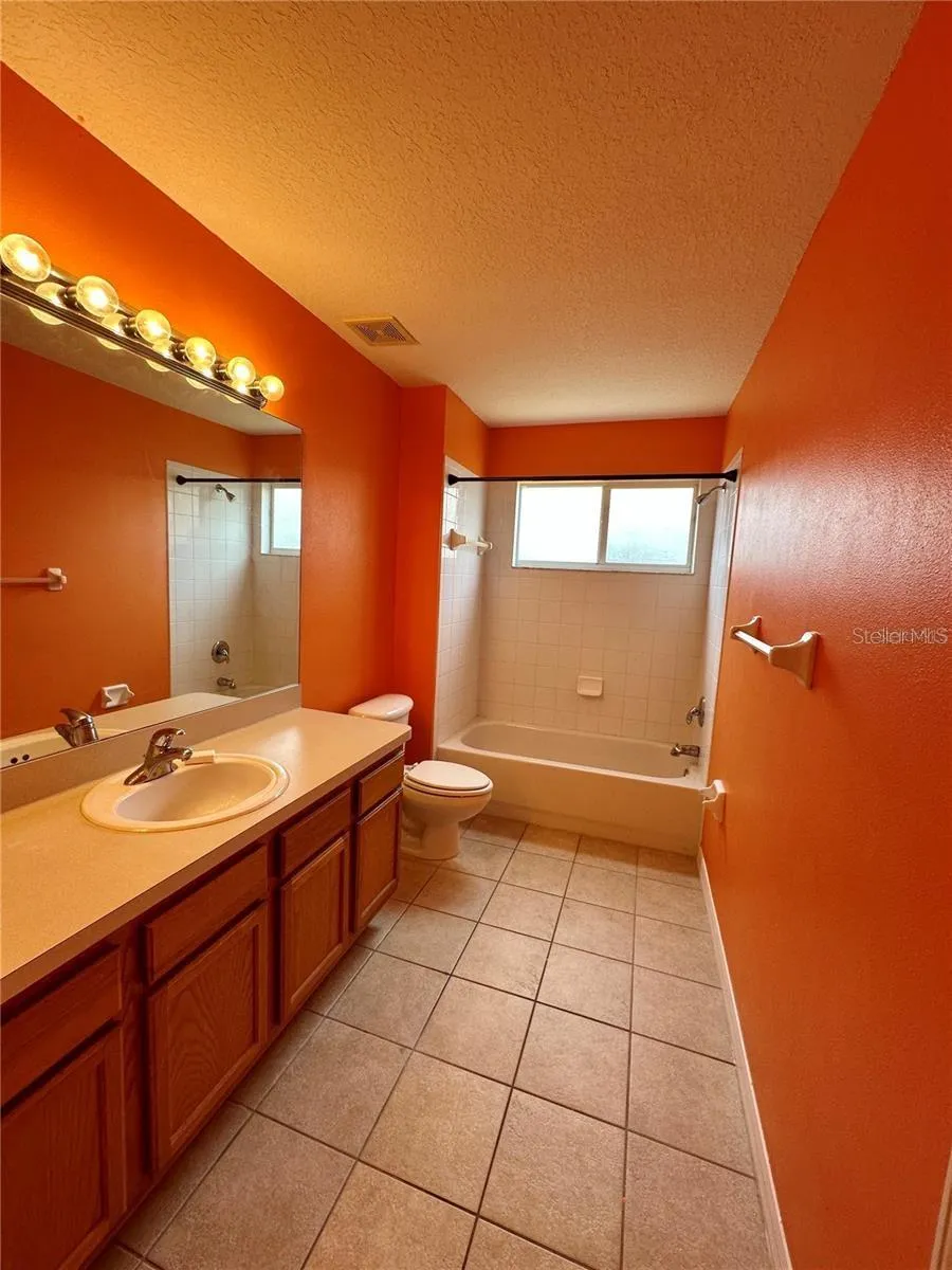 5310 61ST TERRACE St Petersburg, FL 33709