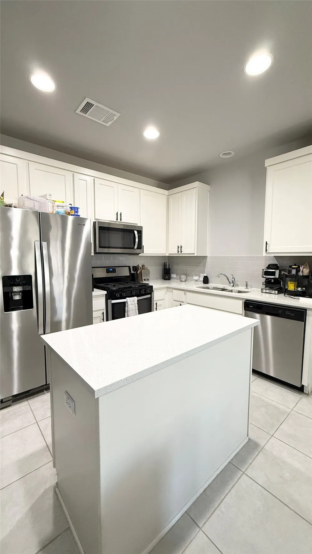 1761 Artesian Springs Crossing Leander, TX 78641