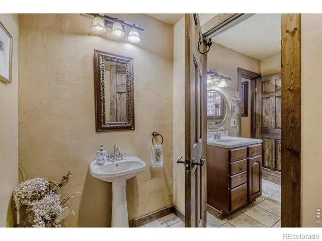 1042 Steamboat Valley Road Lyons, CO 80540