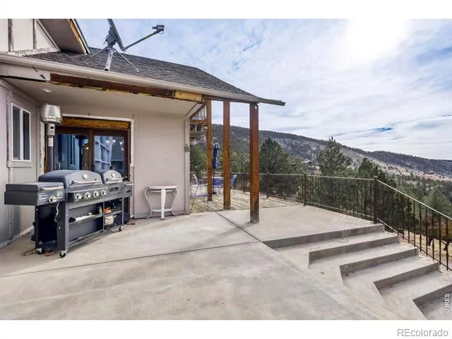1042 Steamboat Valley Road Lyons, CO 80540