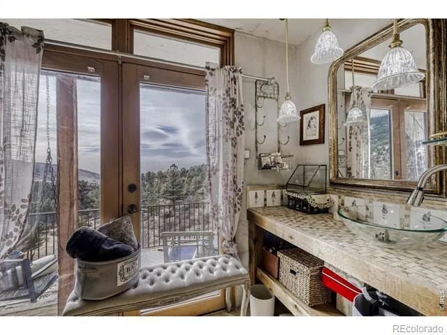 1042 Steamboat Valley Road Lyons, CO 80540