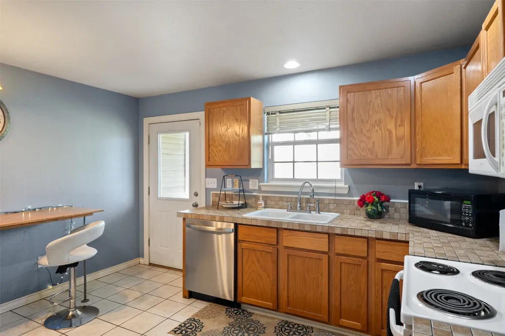 239 Seacraft Drive Gun Barrel City, TX 75156