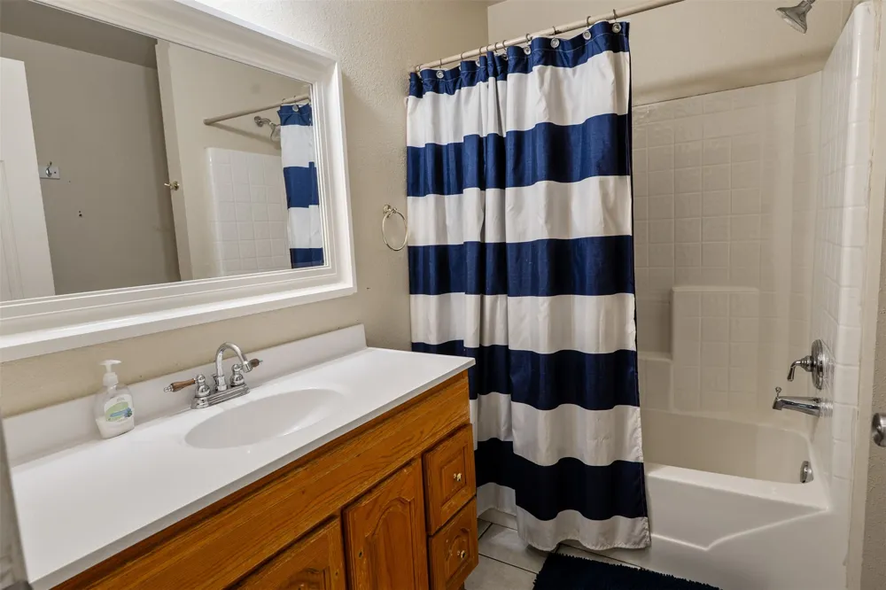 239 Seacraft Drive Gun Barrel City, TX 75156