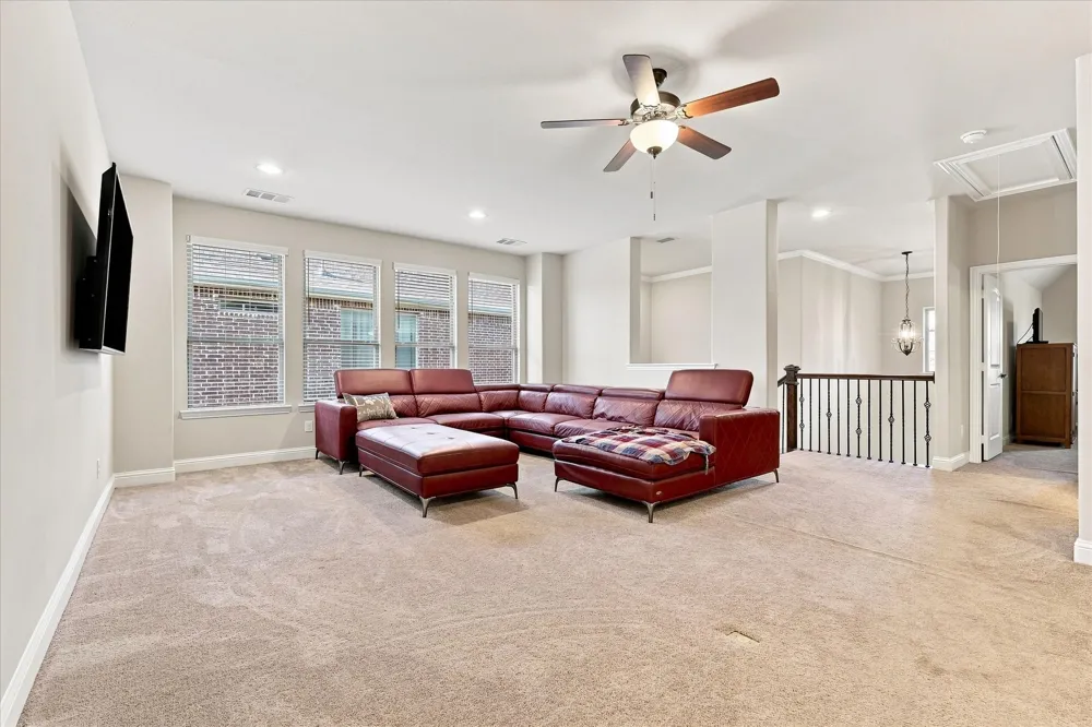 8225 Bonny Bank The Colony, TX 75056