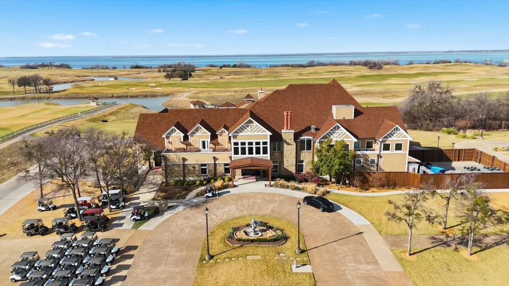 8225 Bonny Bank The Colony, TX 75056