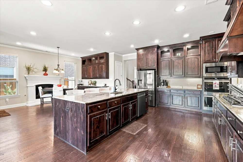 8225 Bonny Bank The Colony, TX 75056