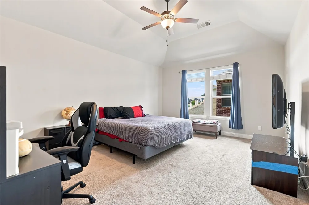 8225 Bonny Bank The Colony, TX 75056