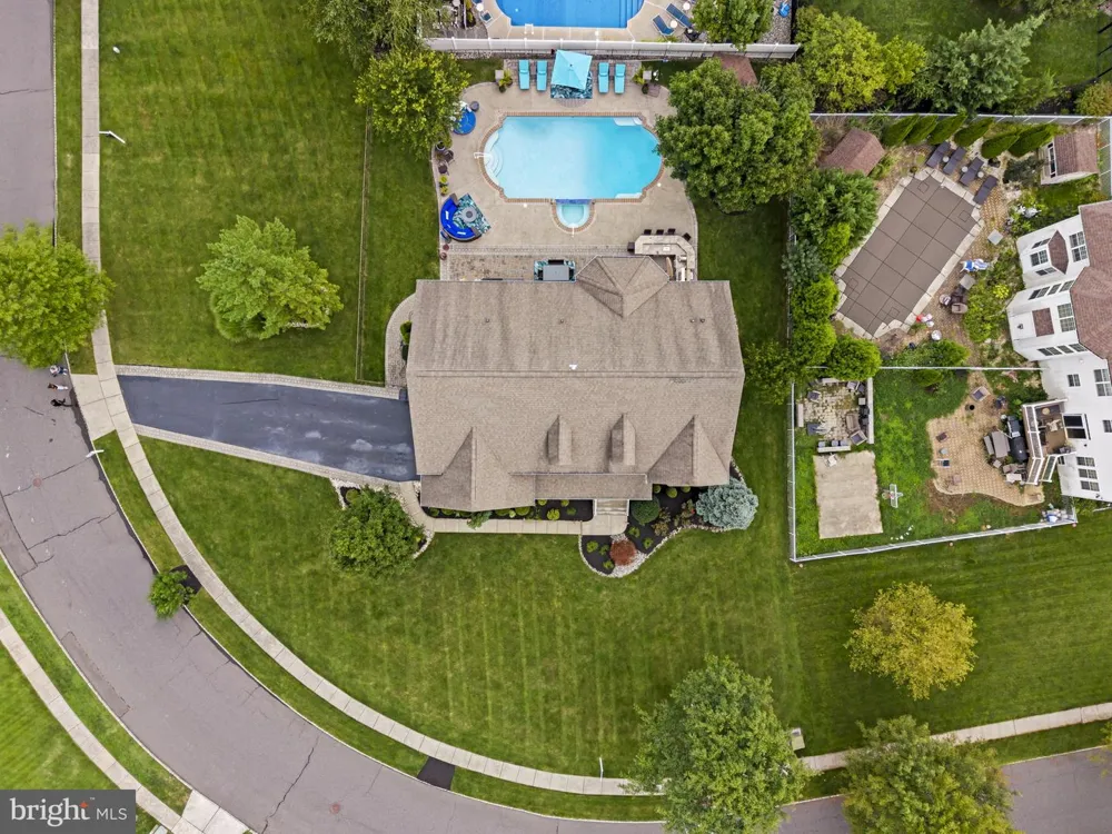 237 LEFFLER CIRCLE Florence, NJ 08518
