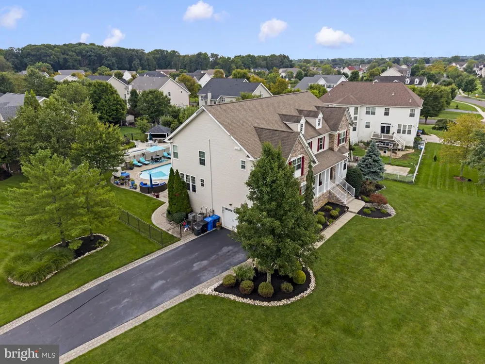 237 LEFFLER CIRCLE Florence, NJ 08518