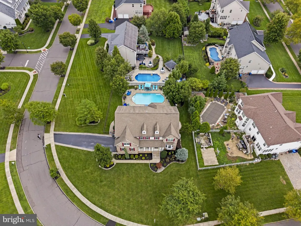 237 LEFFLER CIRCLE Florence, NJ 08518