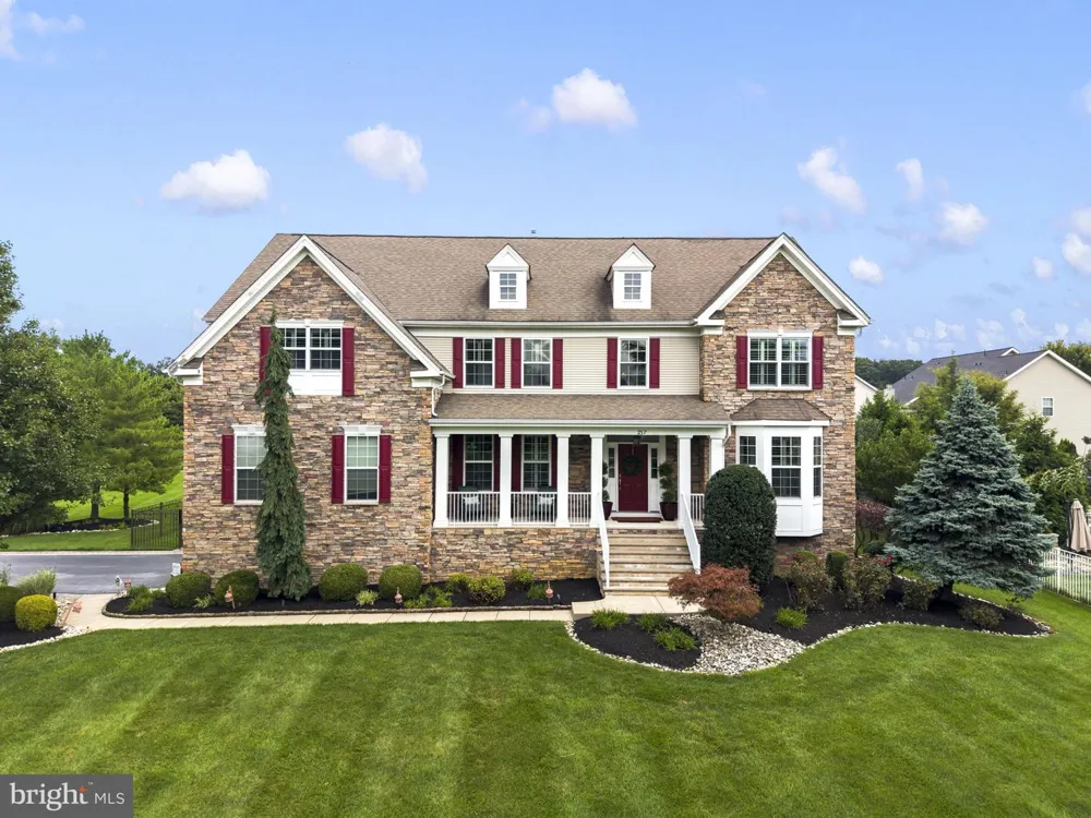 237 LEFFLER CIRCLE Florence, NJ 08518