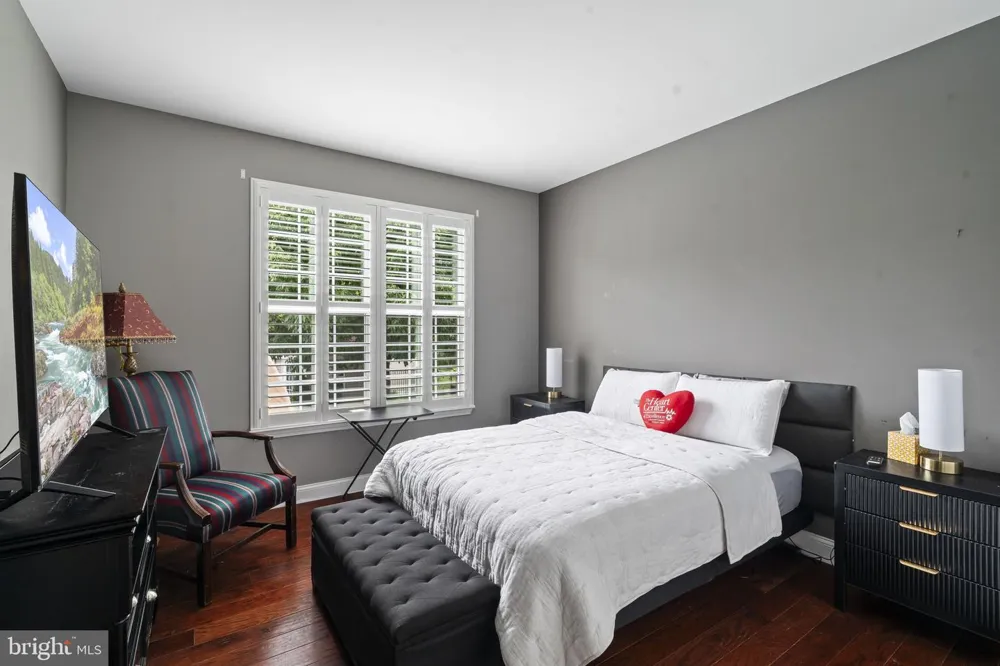 237 LEFFLER CIRCLE Florence, NJ 08518