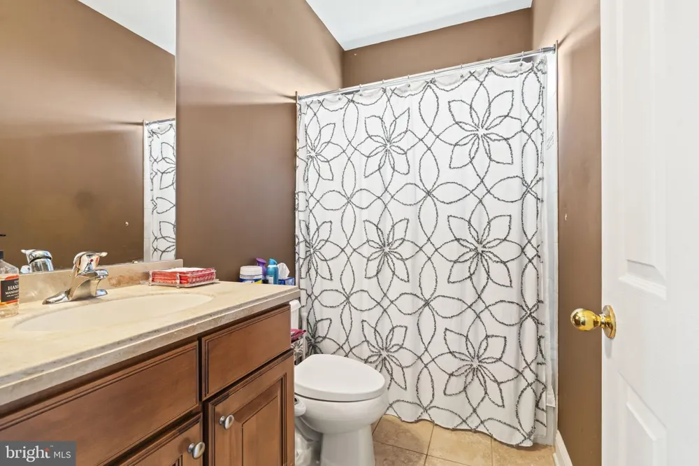 237 LEFFLER CIRCLE Florence, NJ 08518