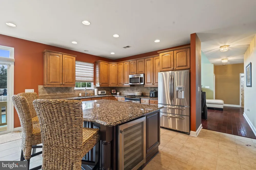 237 LEFFLER CIRCLE Florence, NJ 08518