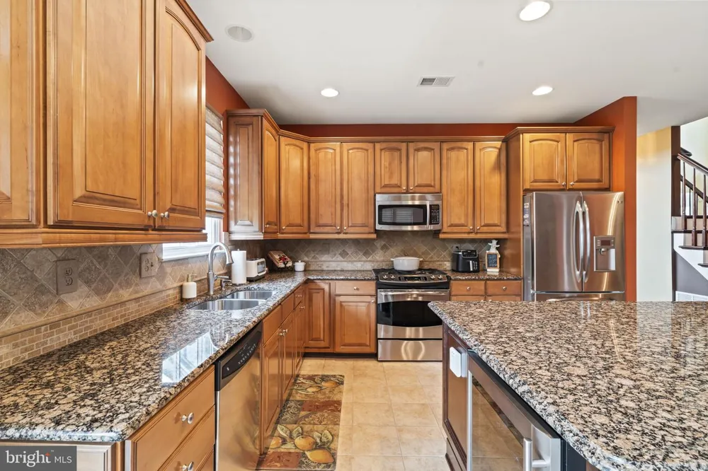 237 LEFFLER CIRCLE Florence, NJ 08518