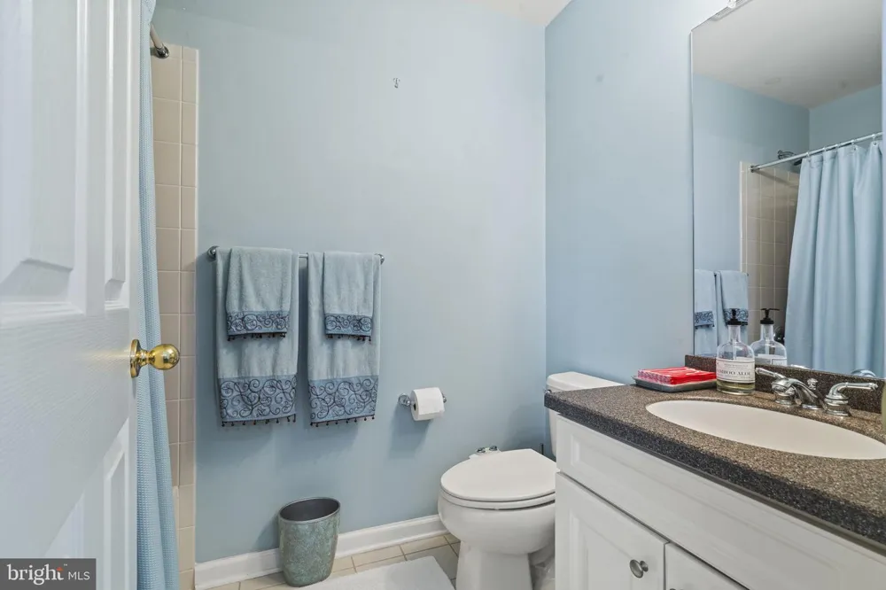 237 LEFFLER CIRCLE Florence, NJ 08518