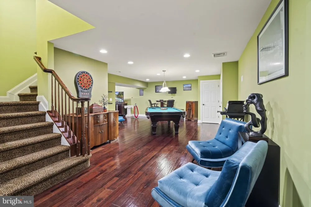 237 LEFFLER CIRCLE Florence, NJ 08518