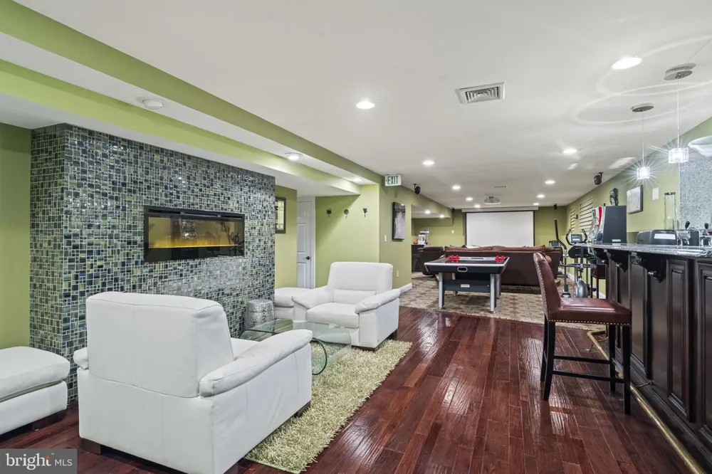 237 LEFFLER CIRCLE Florence, NJ 08518