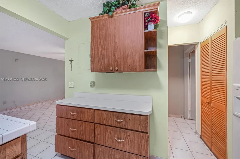12611 SW 9th Ter #B Miami, FL 33184