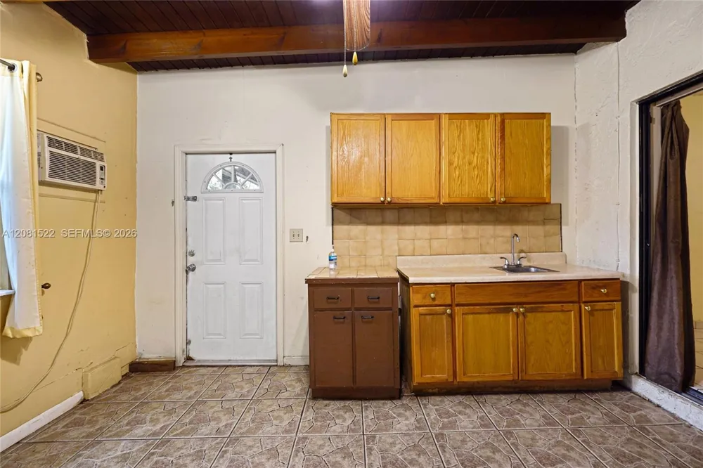 12611 SW 9th Ter #B Miami, FL 33184