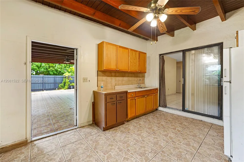 12611 SW 9th Ter #B Miami, FL 33184