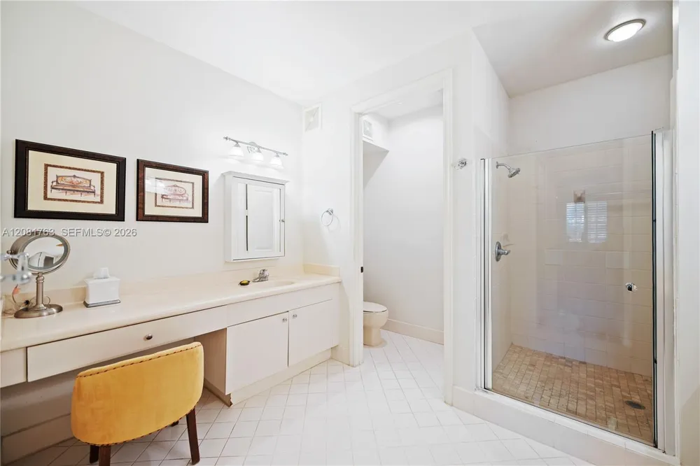 1634 Passion Vine Cir #31-2 Weston, FL 33326