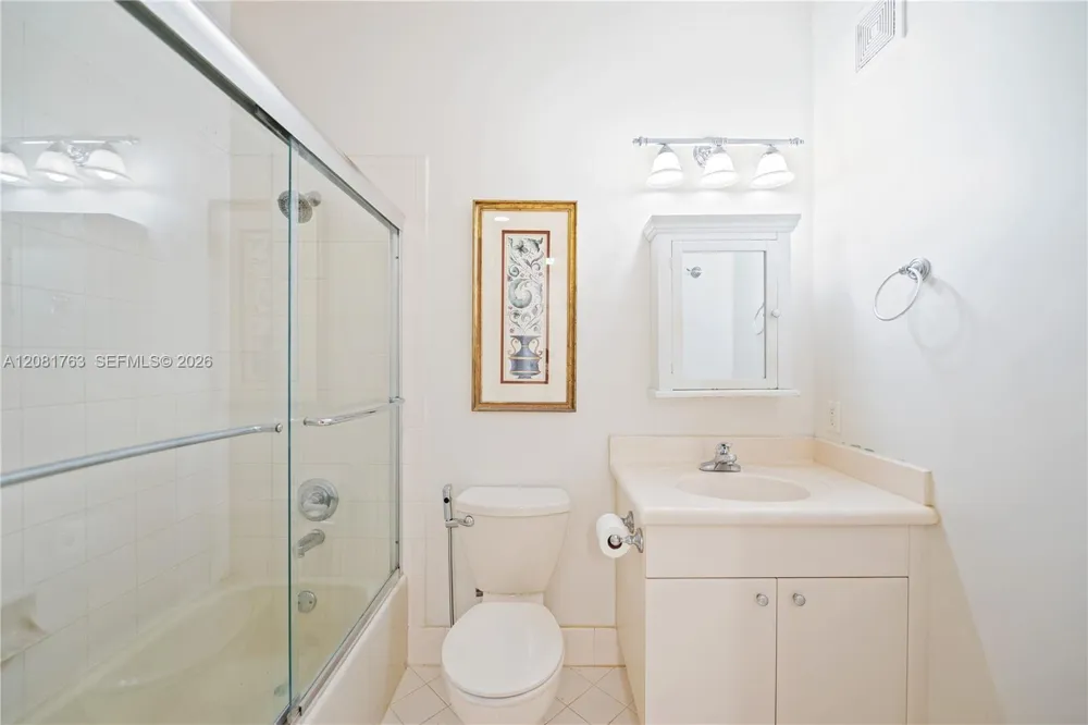 1634 Passion Vine Cir #31-2 Weston, FL 33326