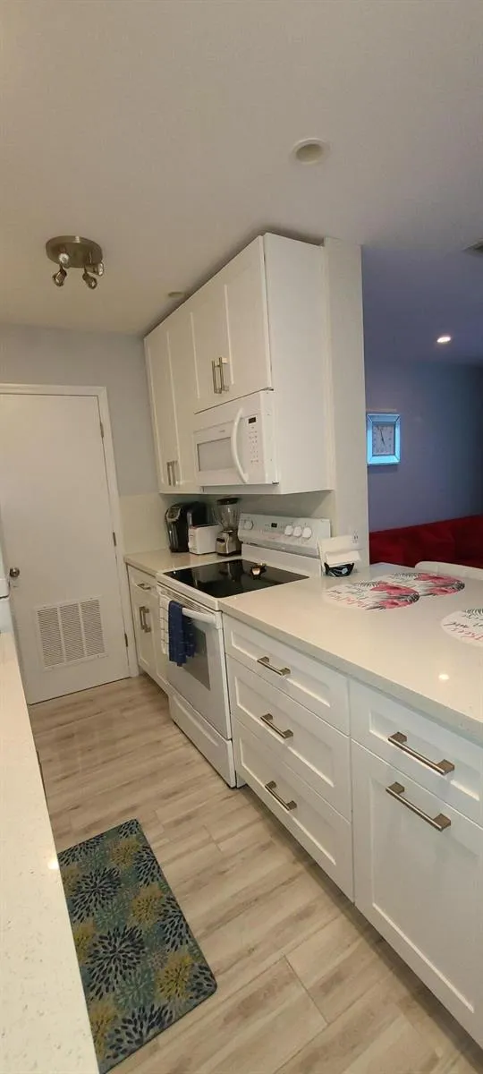 1012 PINE DRIVE #1 Pompano Beach, FL 33060